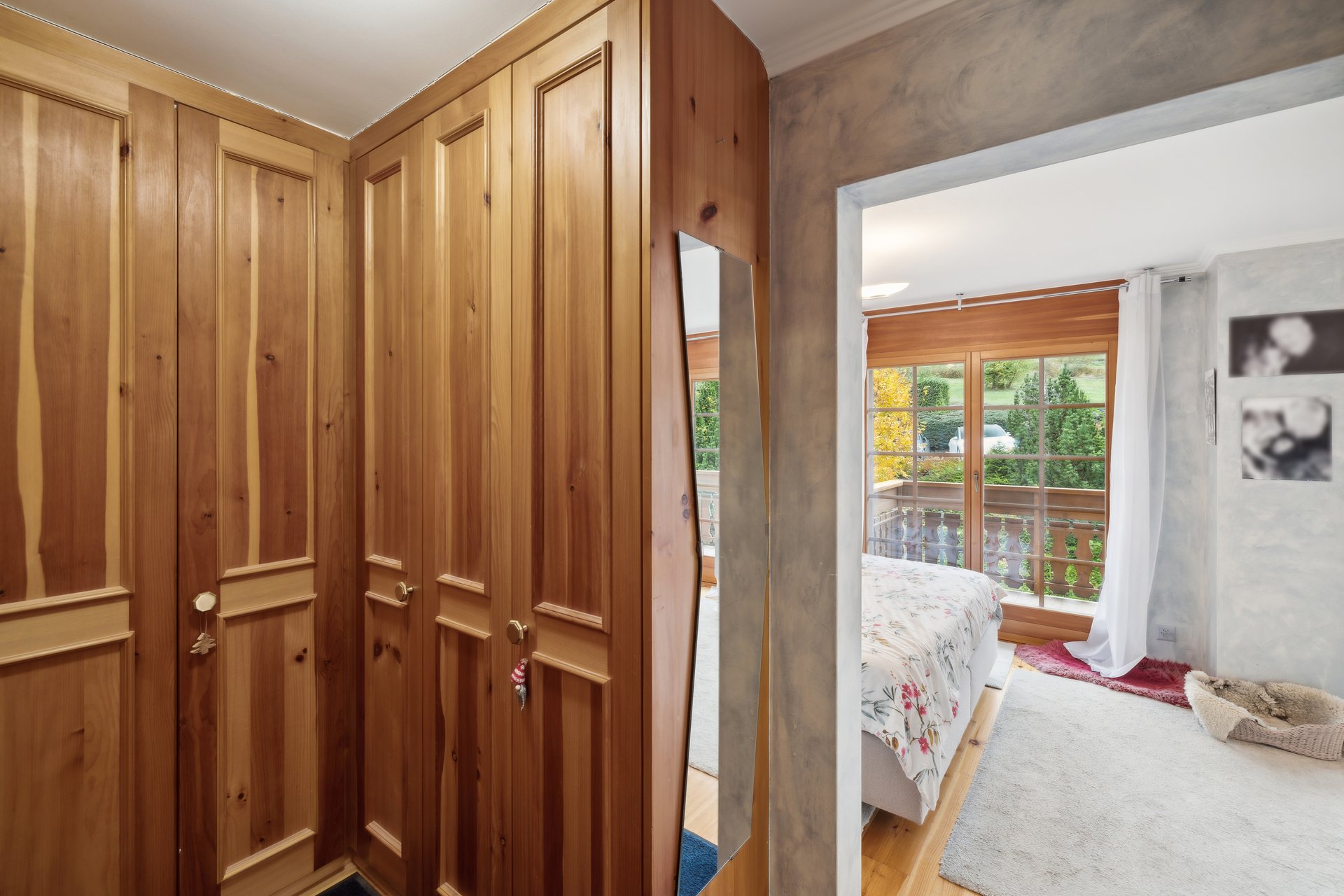 Splendide écrin panoramique à Crans : 260 m² de luxe suspendu aux Alpes