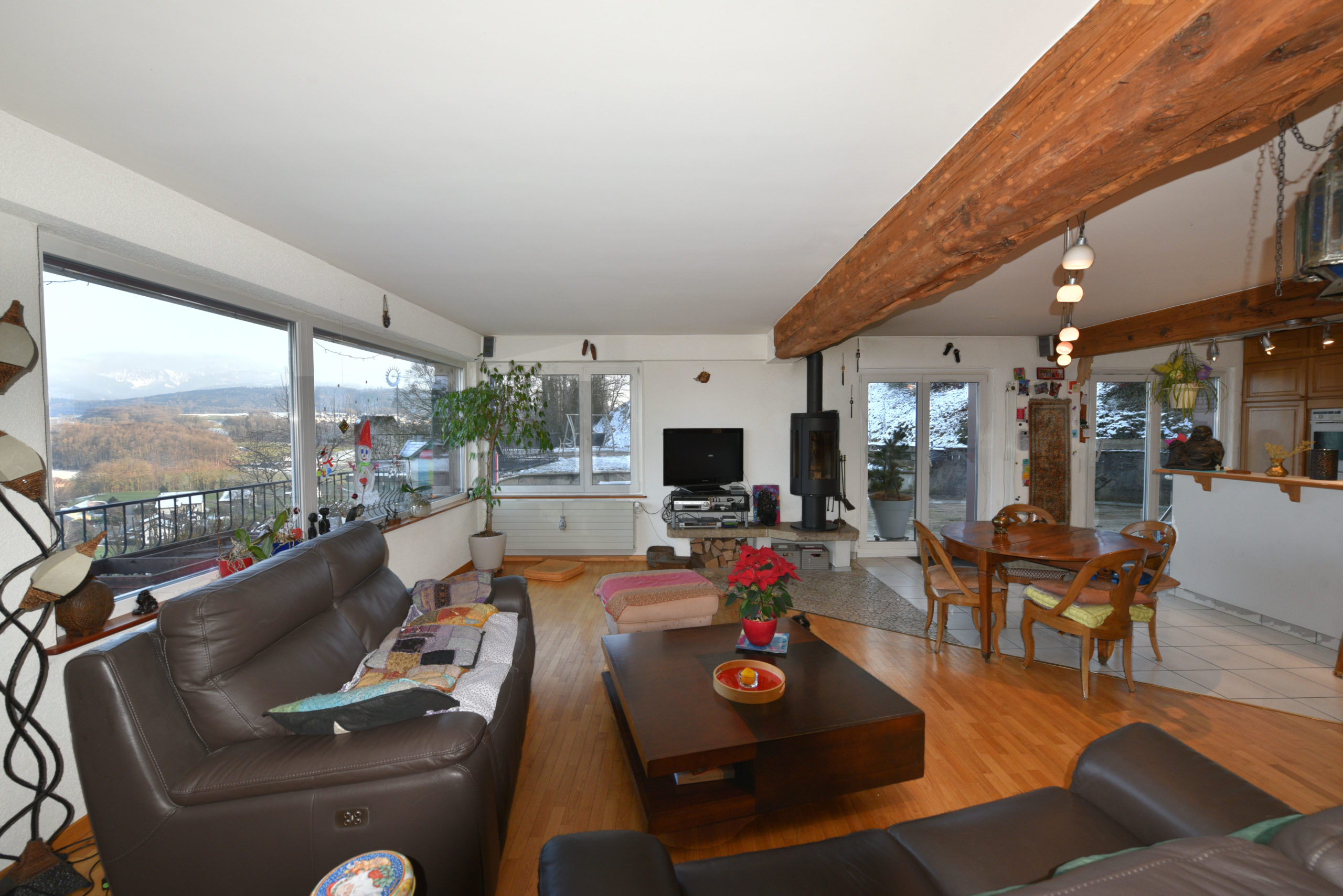 huzquwgupq__dsc_2933