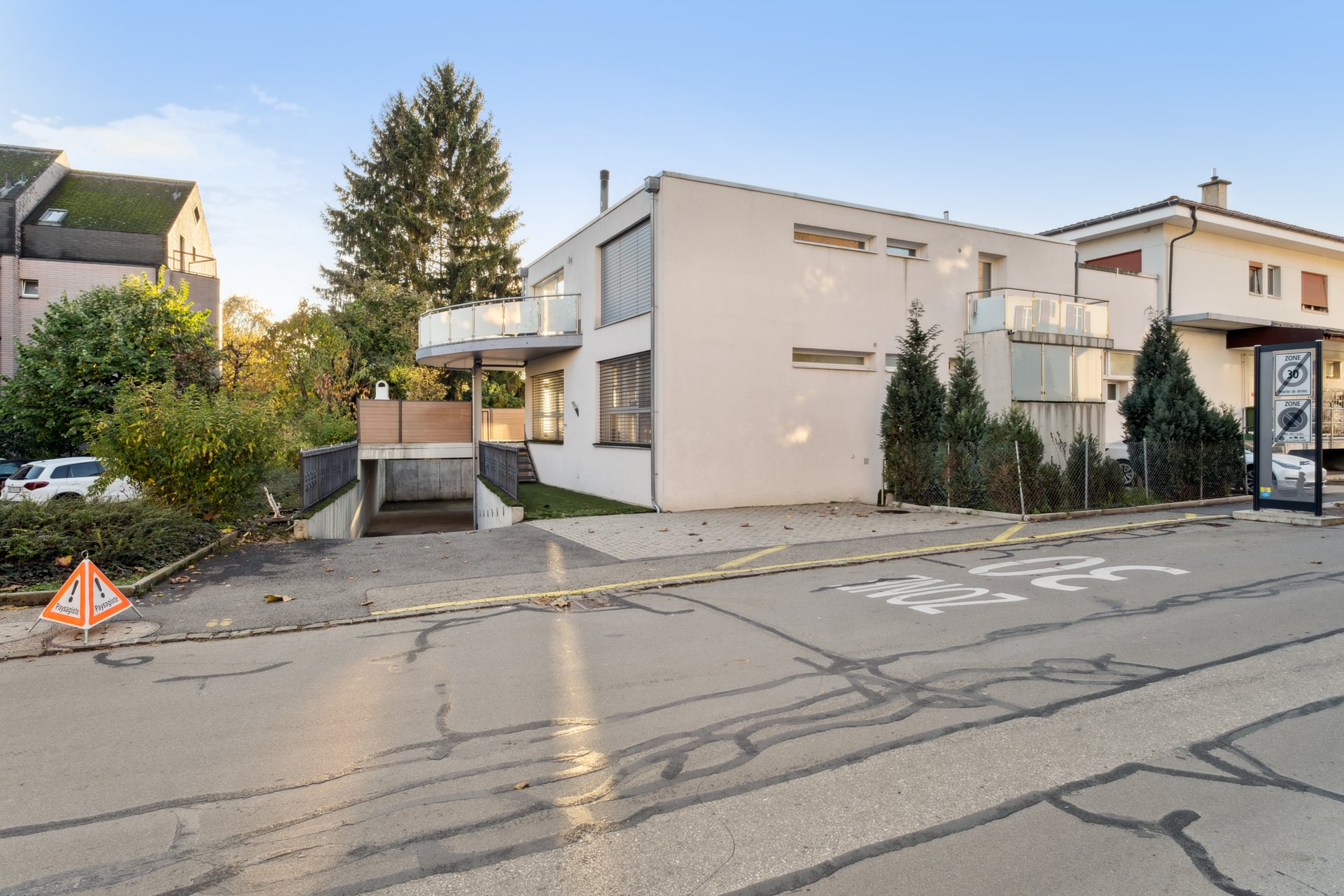 Ravissant immeuble de rendement mixte