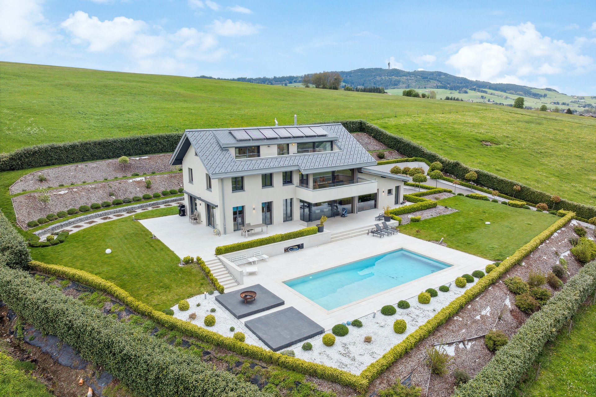 Magnifique propriété exceptionnelle ECO Efficiency avec piscine et vue panoramique