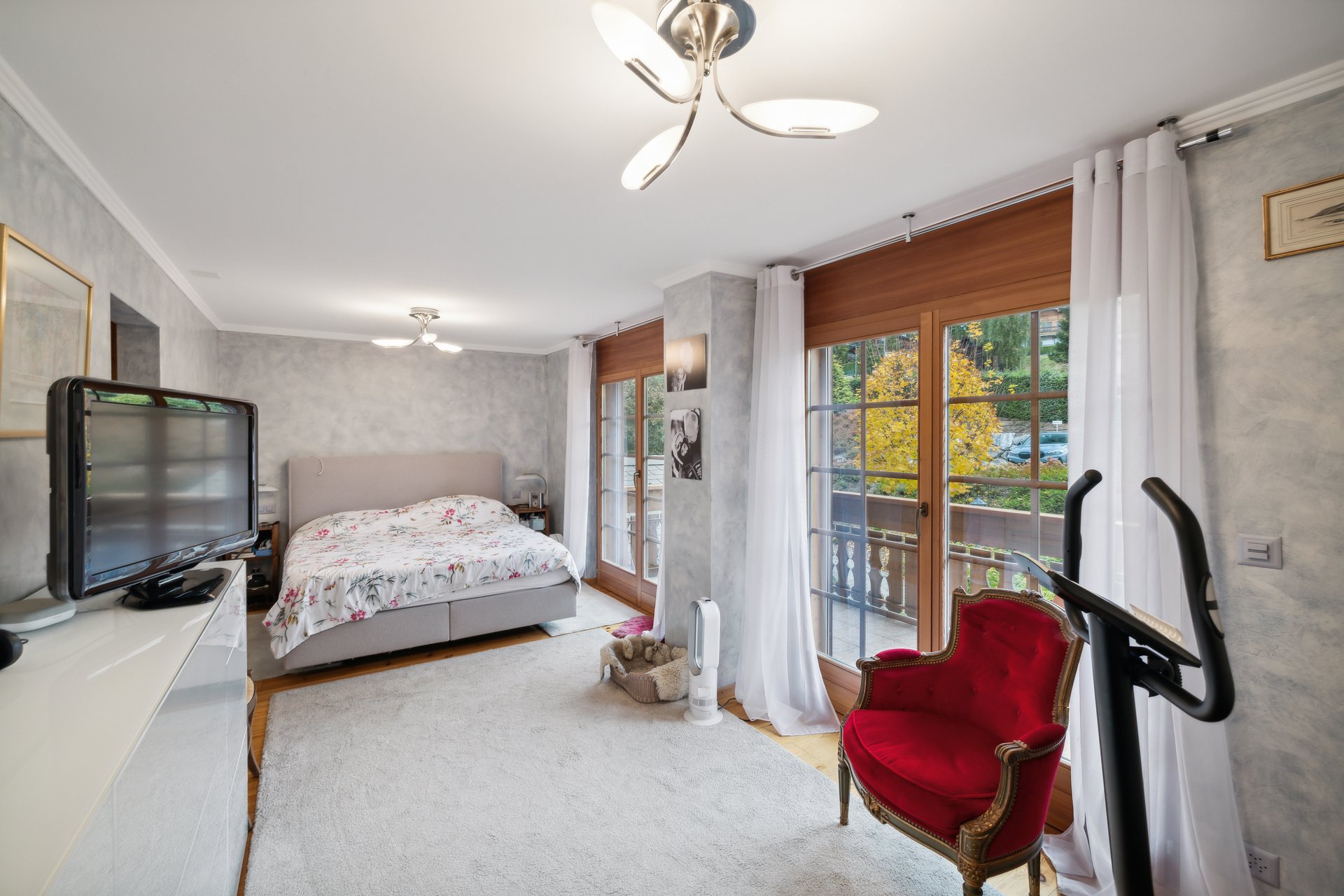 Splendide écrin panoramique à Crans : 260 m² de luxe suspendu aux Alpes